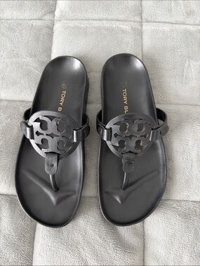 EUC Women’s Tory Burch Miller Cloud Sandals size 6.5